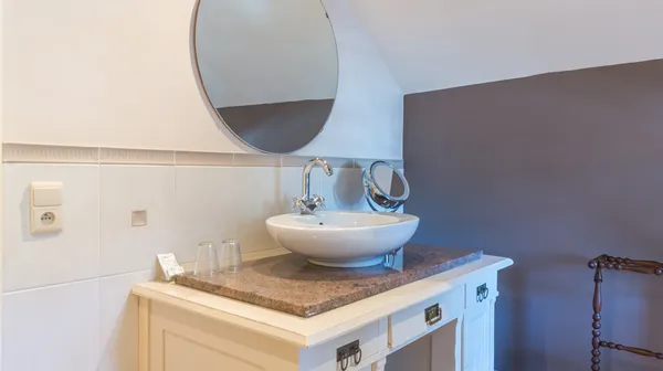 1770285748-16B) jachtkamer badkamer (3)